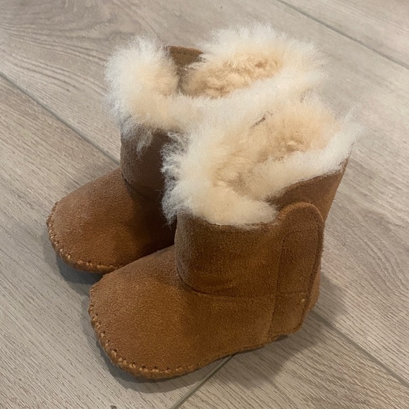 UGG Cozy Tan Suede Baby Boots - Picture 4 of 4